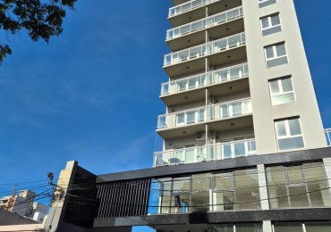 Dpto 2 dorm sobre Boulevard. Torre MILAN